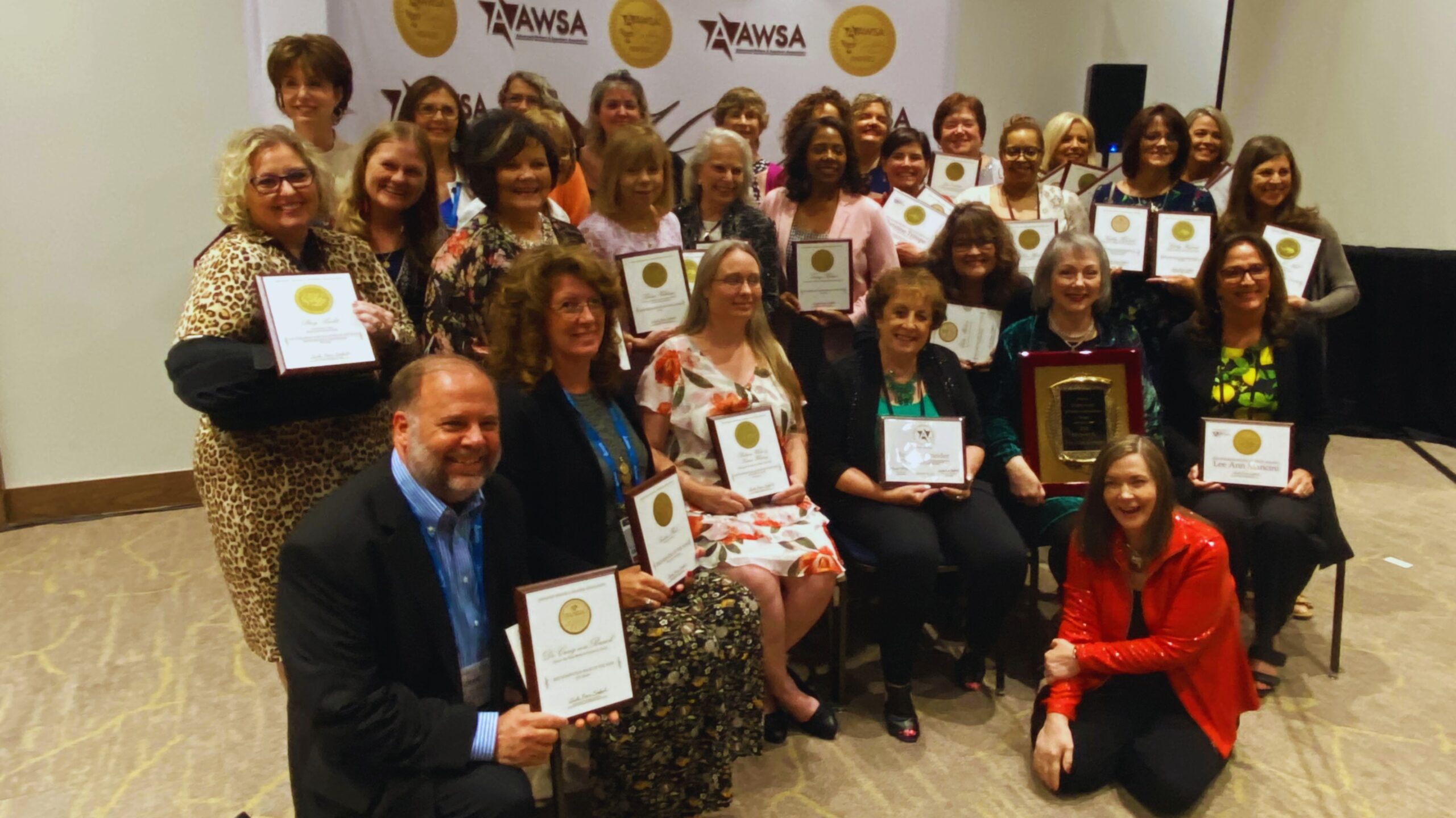 Read more about the article AWSA Announces 2022 Golden Scroll & Christian Market Book Award Award Winners